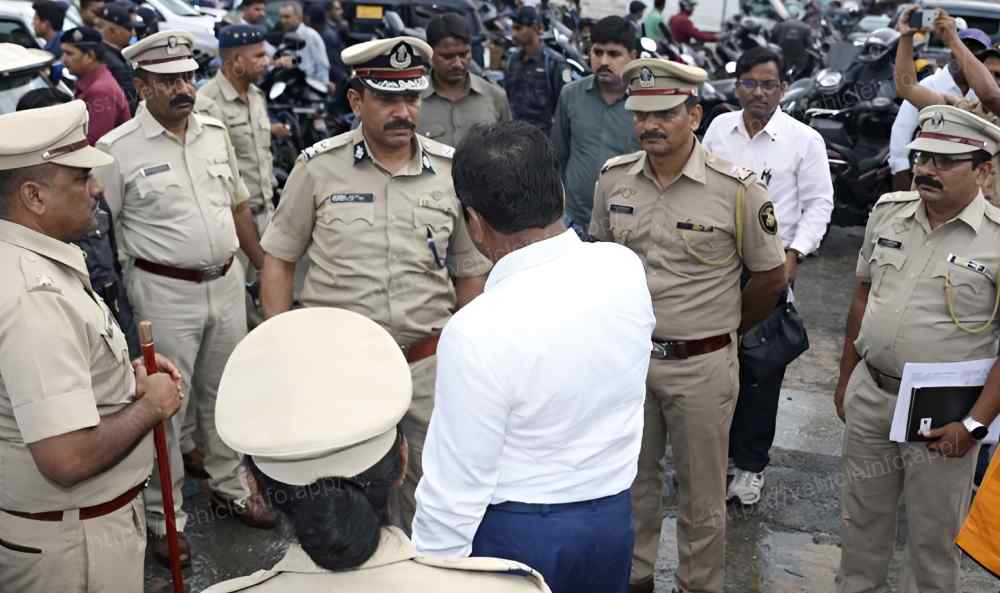 Military Police Rto Pimpri Chinchwad: RTO, police tackle Chakan traffic.